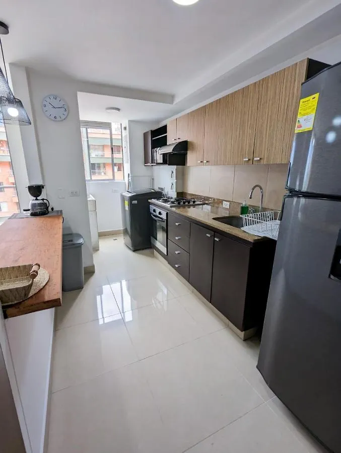 Apartamento Completo Poblado - Ubicacion Central Con Parqueadero Medellin