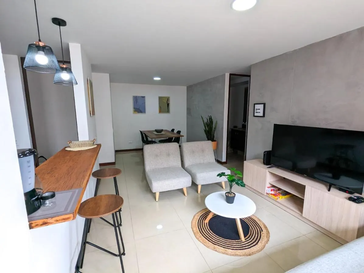 Apartamento Completo Poblado - Ubicacion Central Con Parqueadero Medellin