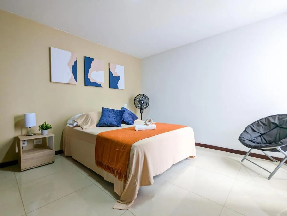 Apartamento Completo Poblado - Ubicacion Central Con Parqueadero Medellin